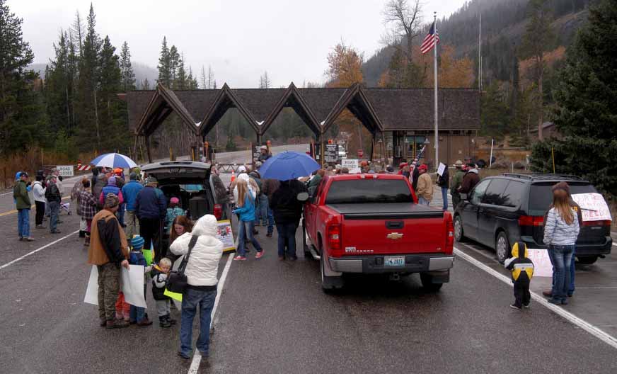 Photo Gallery Yellowstone East Gate shutdown protest Yellowstone Gate