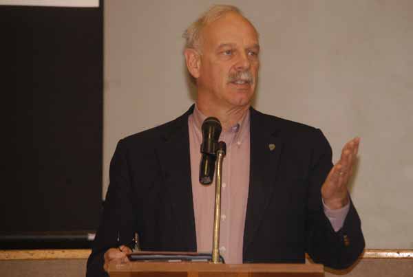 Yellowstone National Park Superintendent Dan Wenk speaks Monday to tourism business leaders in Cody, Wyo. (Ruffin Prevost/Yellowstone Gate)