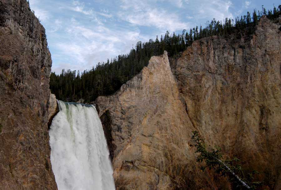 Uncle Tom's Trail in Yellowstone National Park offers a close-up view of the Lower Falls of the Yellowstone River. (Ruffin Prevost/Yellowstone Gate)